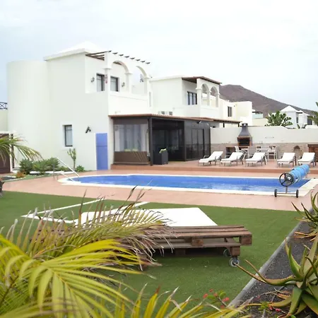 Casa Mabel * Playa Blanca